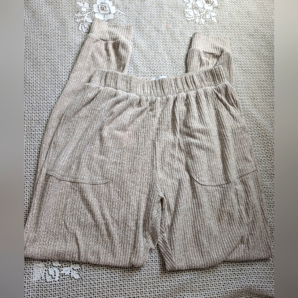 Taupe Ribbed Jogger Pants - Picture 2 of 4